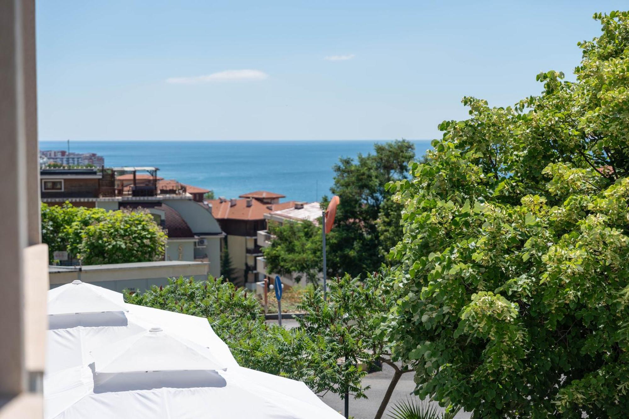Hotel Sea Vista Sveti Vlas Exterior photo